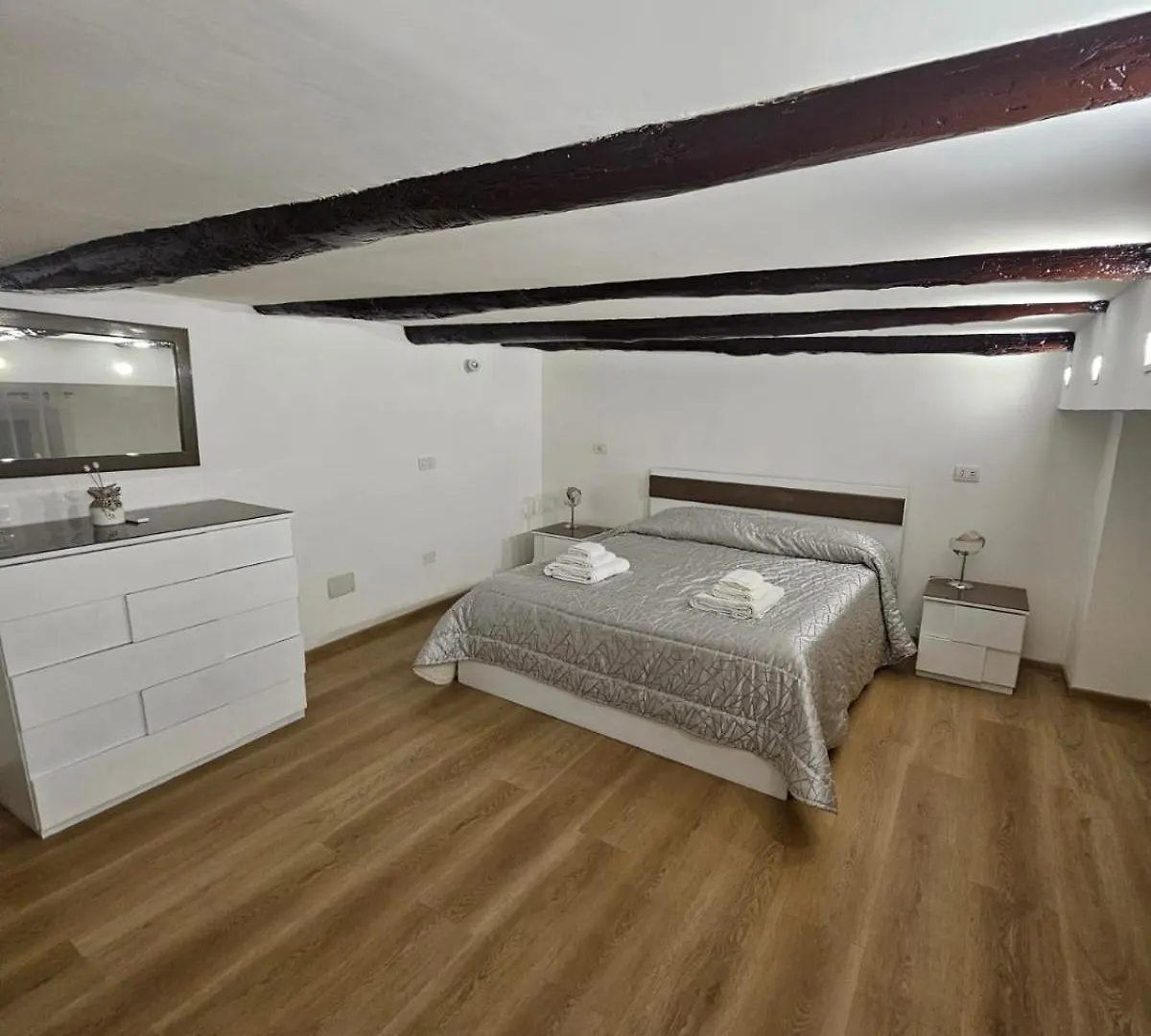 Homestay Spaccanapolitwenty By Melpia Italy